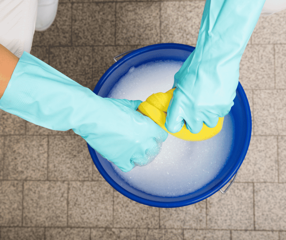 Cleaning Crimsafe mesh graphic