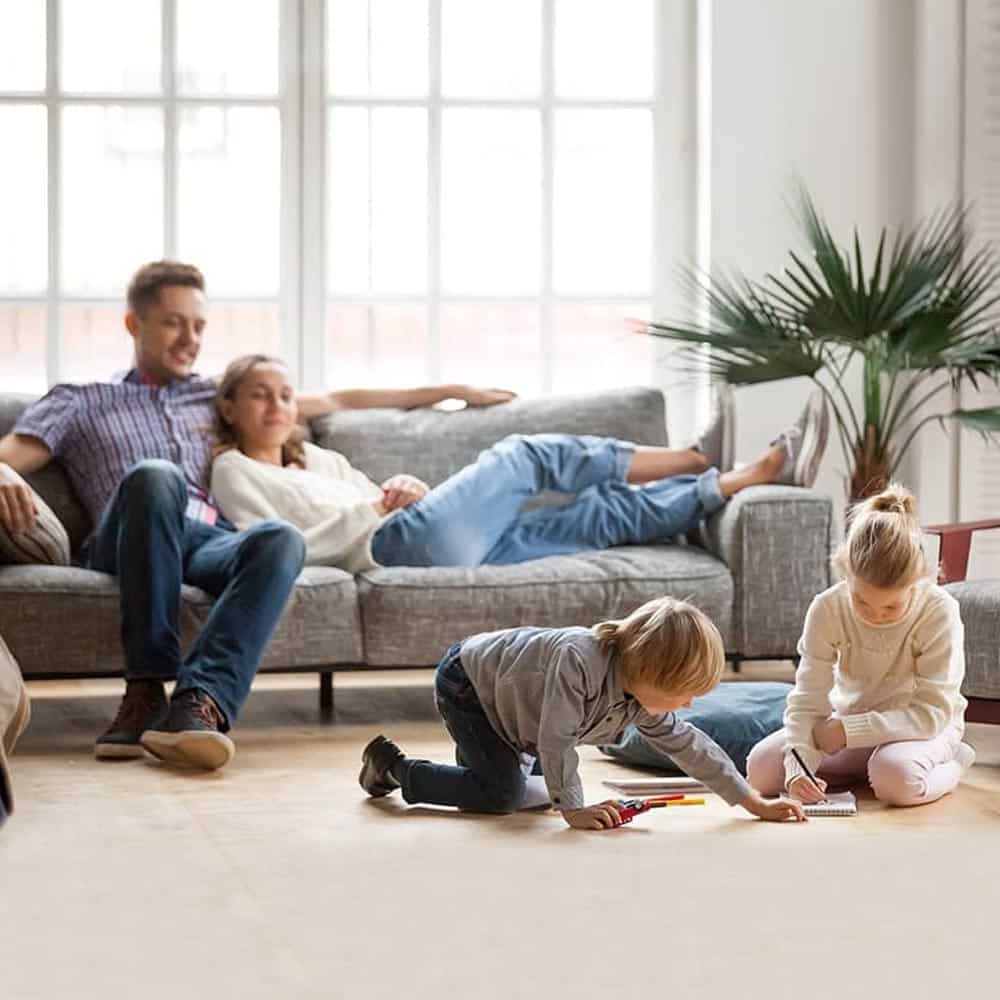Family and pets lifestyle photo