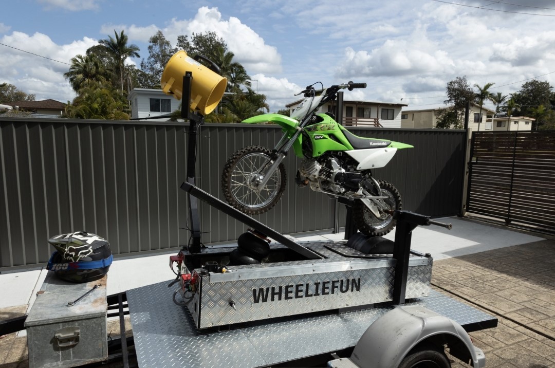 Wheelie Fun in action