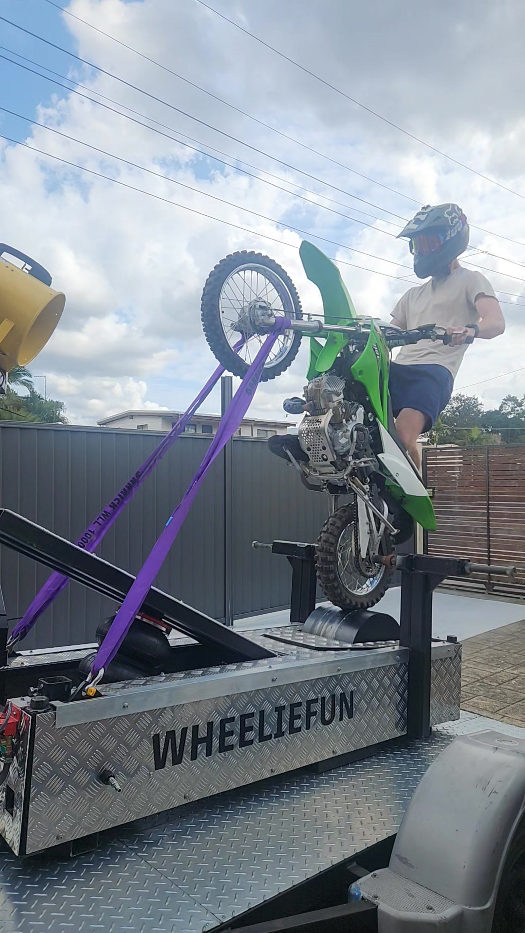 Wheelie Fun in action
